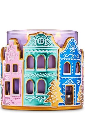 Bath & Body Works CERAMIC GINGERBREAD VILLAGE LAND OF SWEET 3-Wick Candle Holder